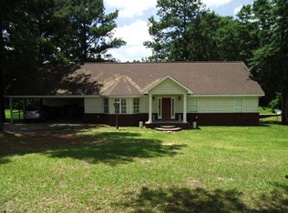 105 Harvey Sanford Rd, Collins, MS 39428