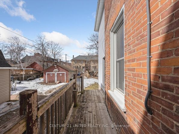 187 Stewart St, Peterborough, ON K9J 3M4