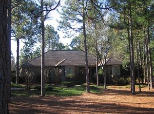 55 Harlow Rd, Pinehurst, NC 28374