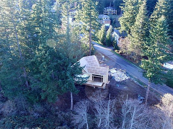 4th image of 12 Marina Dr