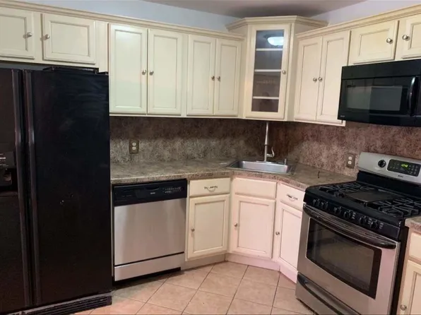 719 East 85th Street image 2 of 14