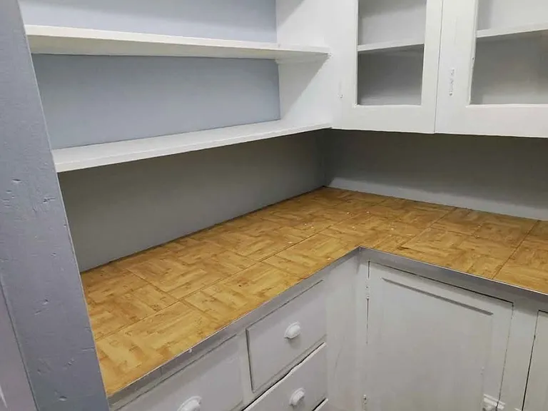 24 McGuinness St — Photo 3