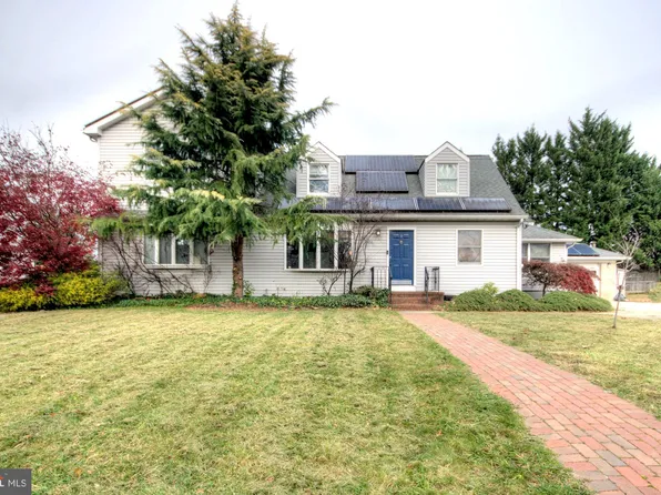 10 Linden Rd, Bordentown, NJ 08505