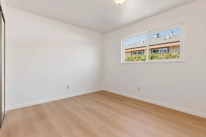 1048 Hamilton Ave — Photo 8