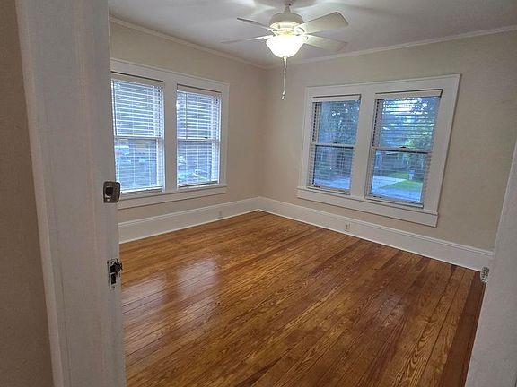 3rd image of 1100 SW 6th Ave #2