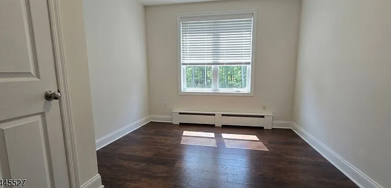 25 Essex Rd — Photo 8