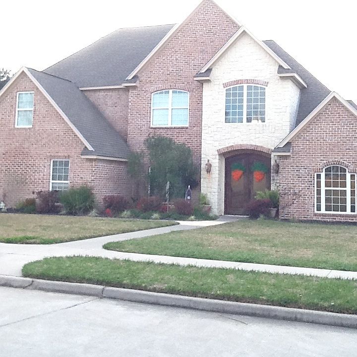 1st image of 724 Neches Oaks Blvd