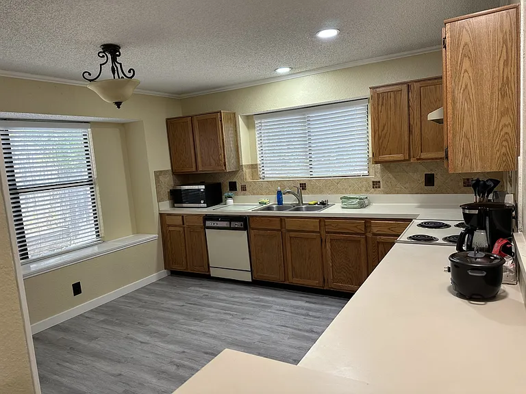 2600 Shasta Ct #2 — Photo 7