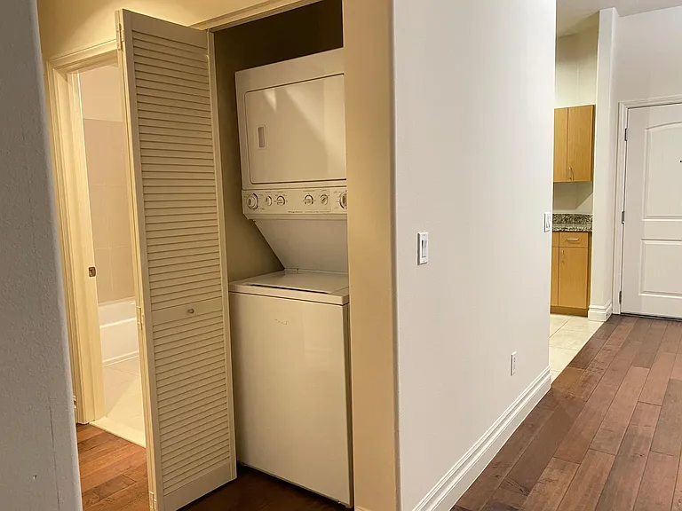 917 S New Hampshire Ave #211 — Photo 8
