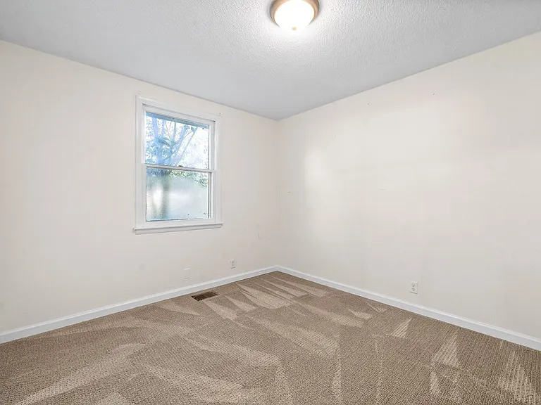 1509 Nichols Dr — Photo 16