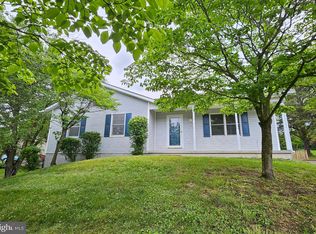 102 Pioneers Rd, Winchester, VA 22602