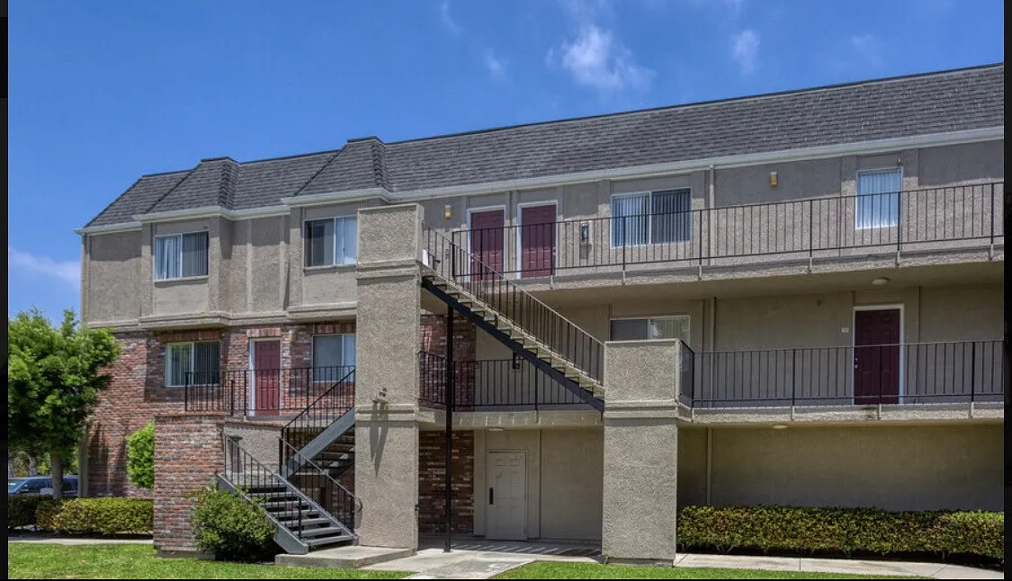 Building Photo - 6336 Orange Ave