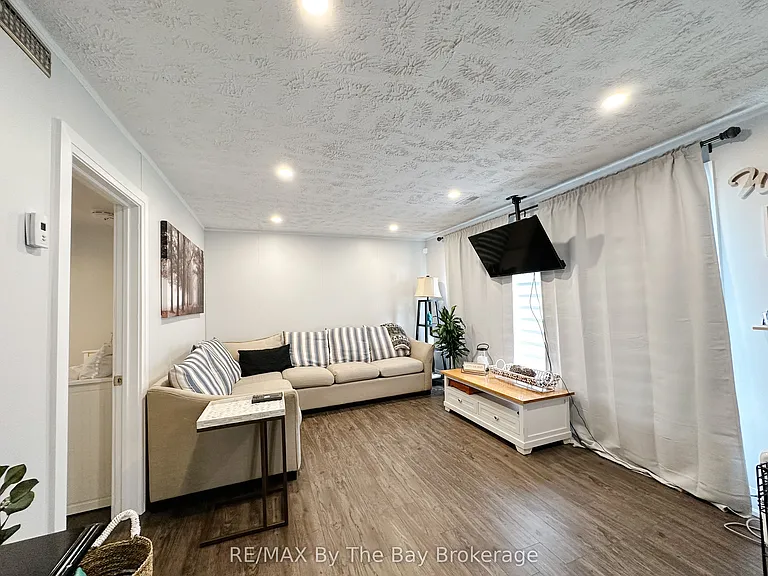 339 Zoo Park Rd — Photo 6