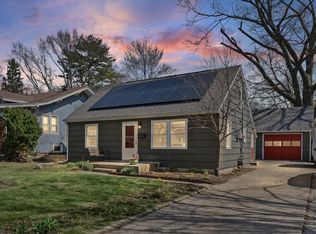 910 S Lynn St, Urbana, IL 61801