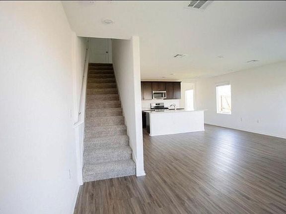 5th image of 7300 Sparkling Light Dr #B