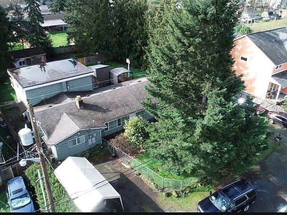 5th image of 218 169th St E #A