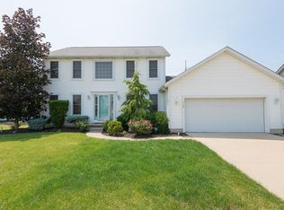 119 Mill Stream Cir, Elyria, OH 44035