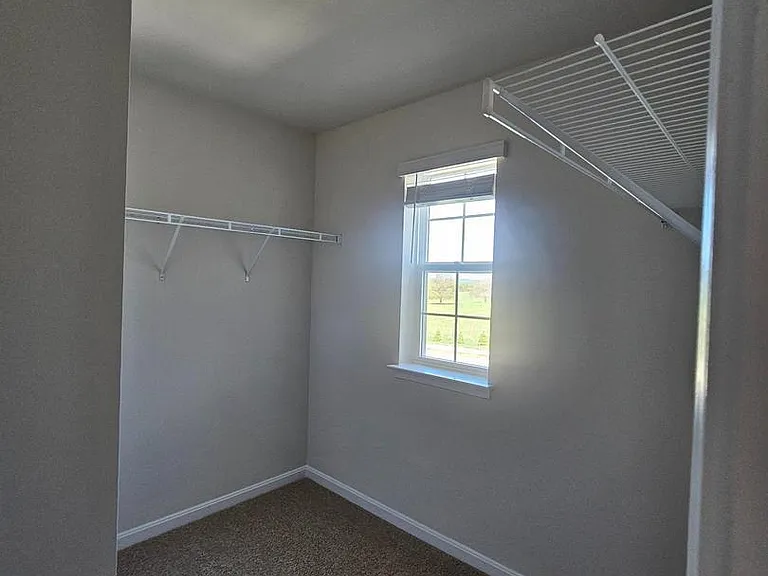 178 Hamstead Dr — Photo 5