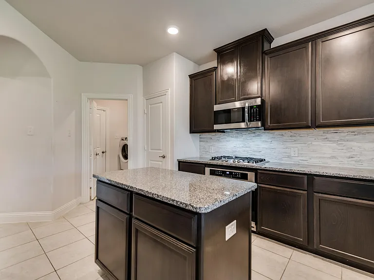 1216 Gibson Dr — Photo 17
