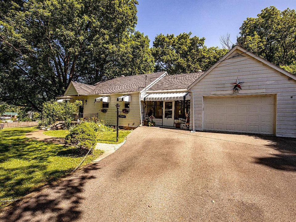 1st image of 206 Park Grove Ave