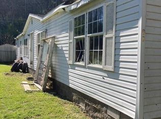 88 Old 15 Loop, Mallie, KY 41836