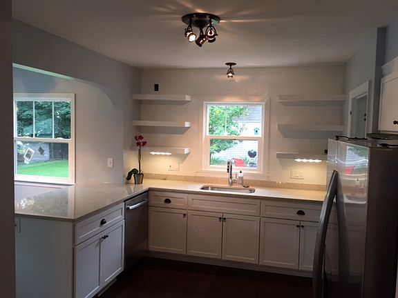 3rd image of 1616 Hall St SE