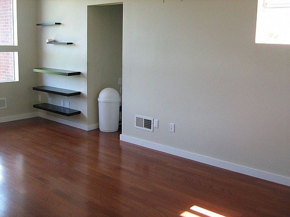 Spacious living room