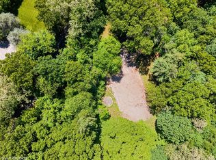 10 High Farms Rd, Glen Head, NY 11545