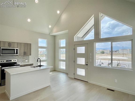 7th image of this home