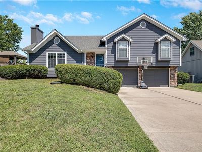 1133 SW Huntington Dr, Blue Springs, MO, 64015