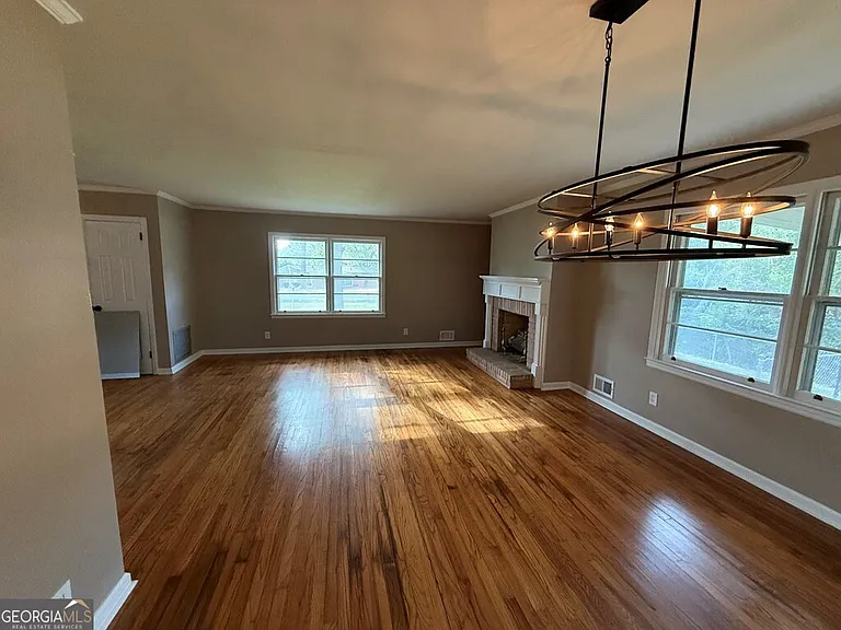 412 Roberson St — Photo 23