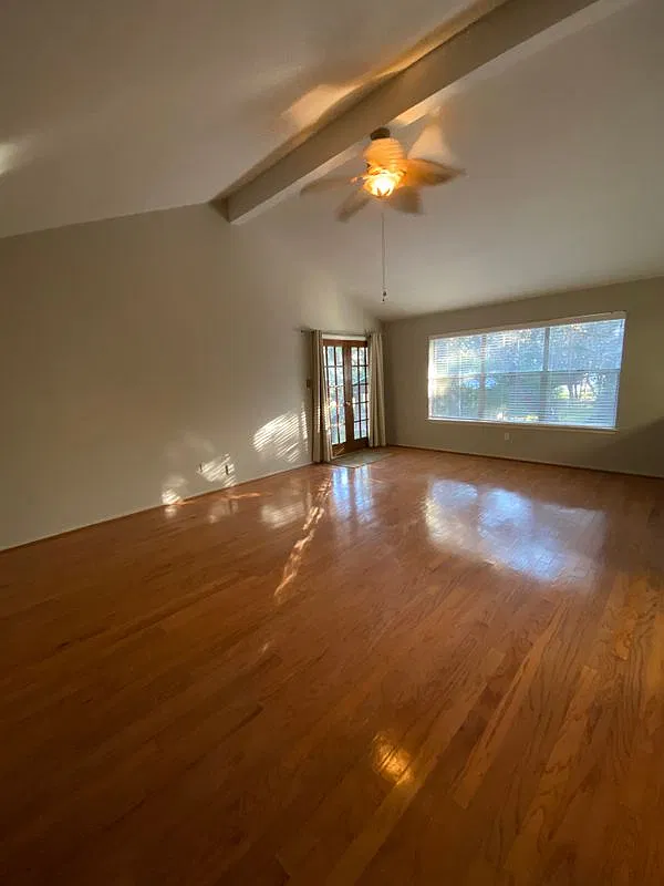 3 bed, 2.0 bath, 1476 sqft, $1,800 — Photo 4