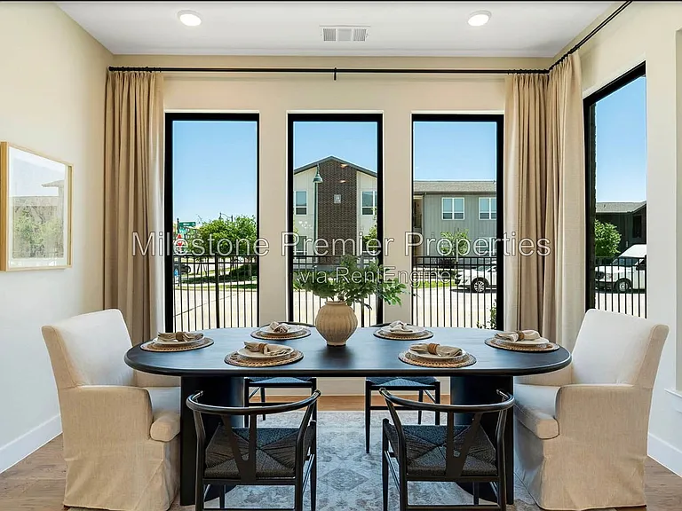 7251 Van Tuyl Pkwy — Photo 10