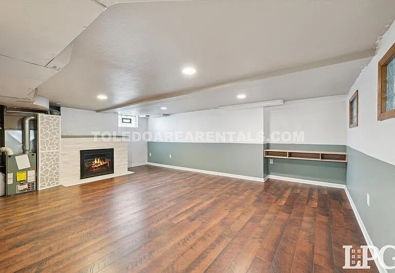 391 Perry Dr — Photo 30