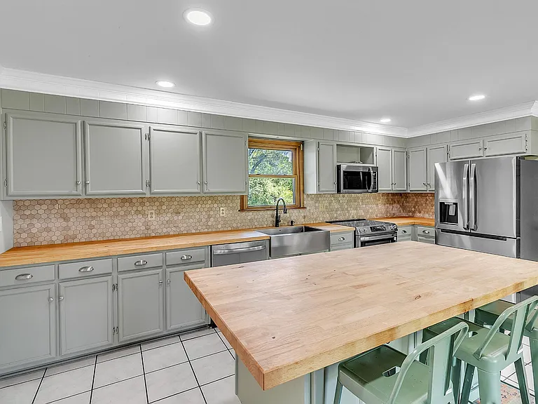 3025 Trewhitt Rd SE — Photo 10