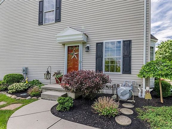 3rd image of 5293 Innesbrooke Ct