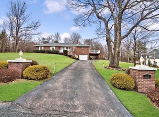 811 Forest Rd, Jefferson Township, PA 18436