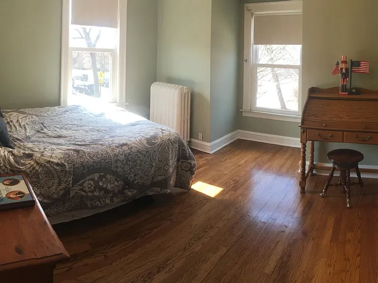 10725 S Artesian Ave — Photo 11