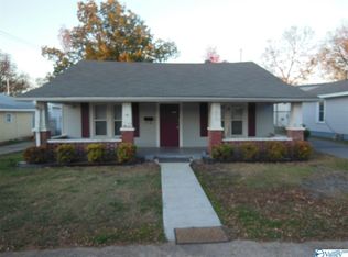 114 Abingdon Ave NW, Huntsville, AL 35801