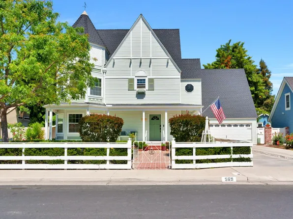 569 W Sample Ave, Clovis, CA 93612