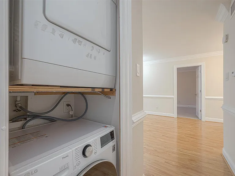 2350 Bering Dr #122 — Photo 24