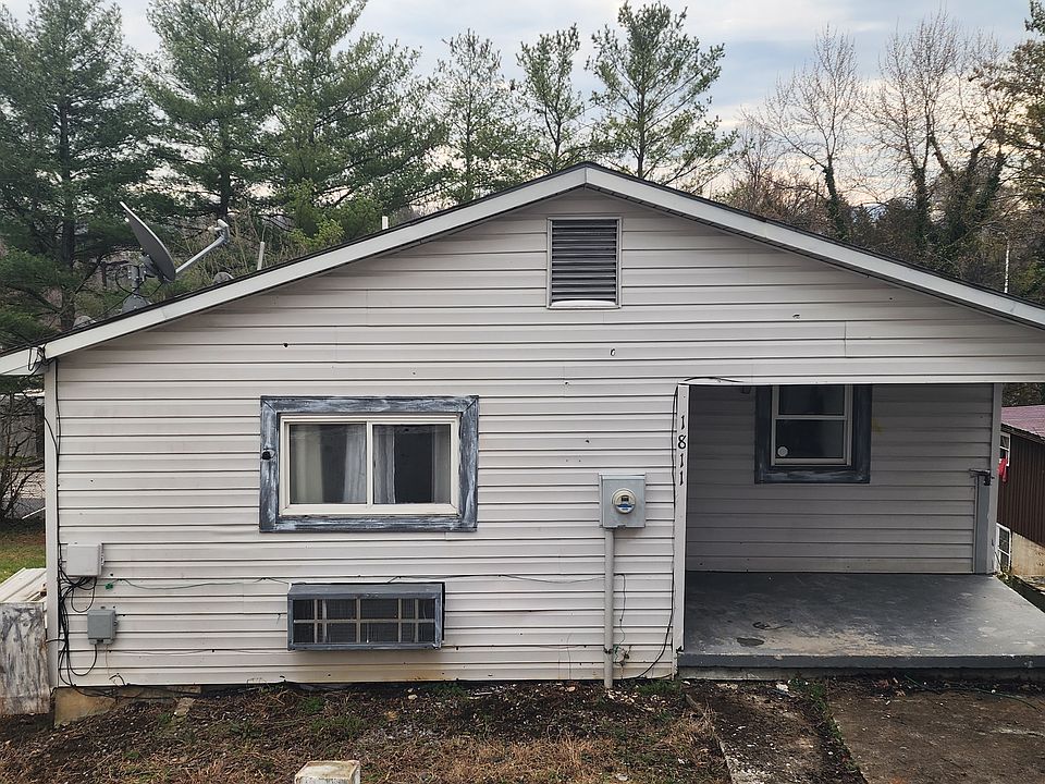 1st image of 1811 Park St