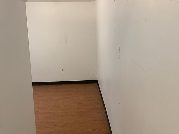 3rd image of 130 Wood St #305