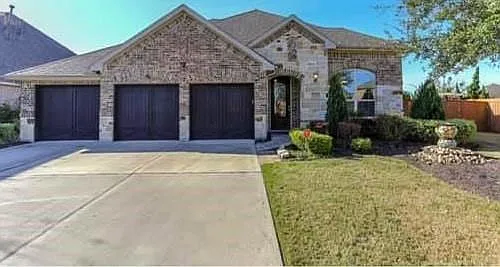 16839 Kilgarth Dr