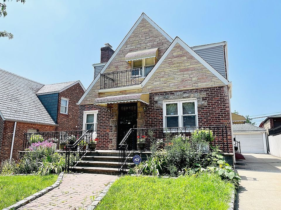 1st image of 64-14 Ellwell Cres #2