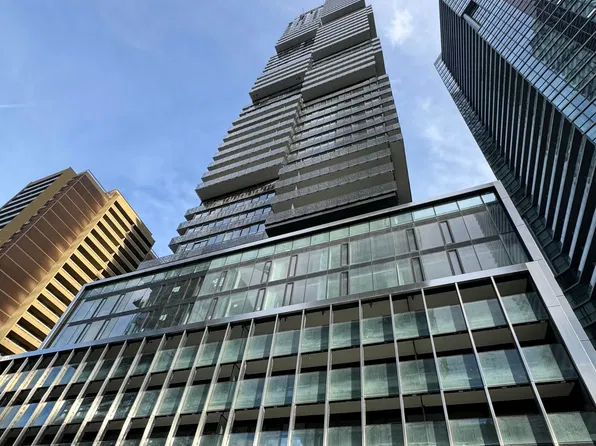 55 Charles St E, Toronto, ON