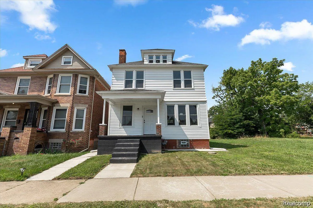 3427 Townsend St photo 1