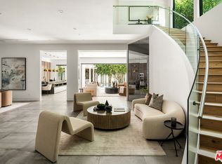 833 N Cherokee Ave, Los Angeles, CA 90038