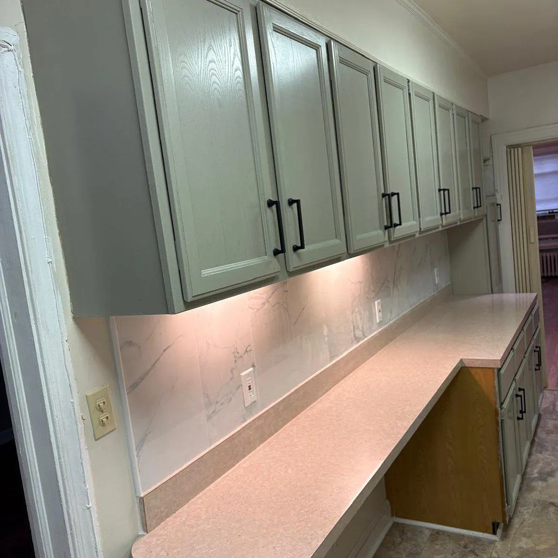 2 bed, 1.0 bath, 3360 sqft, $2,750 — Photo 4