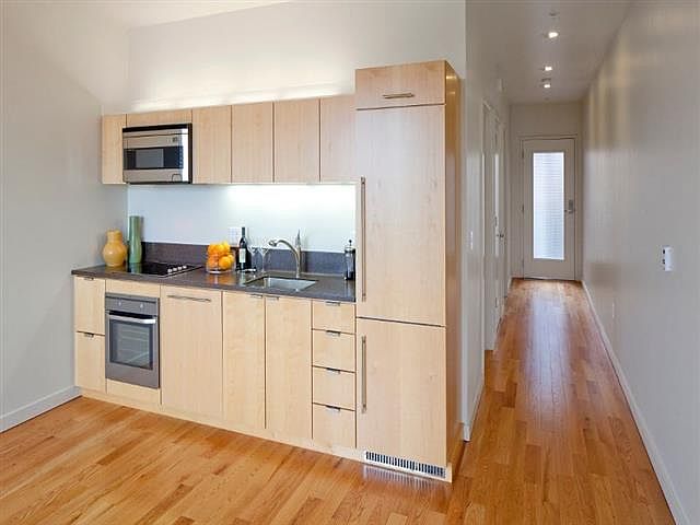 1st image of 2025 NE 44th Ave Unit 418